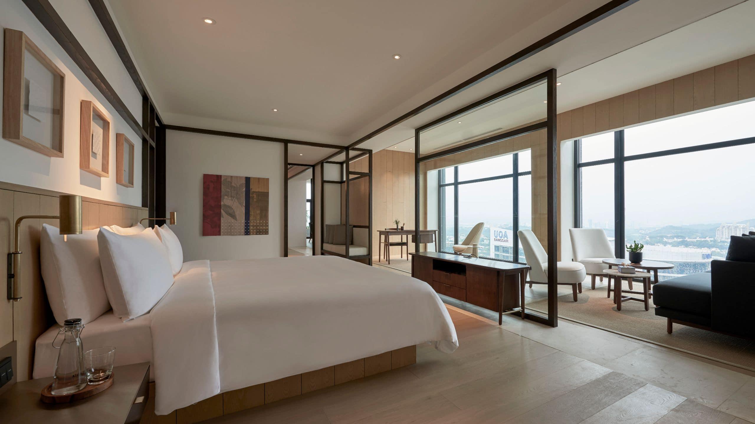 Alila Bangsar Kuala Lumpur Hotel Buitenkant foto A bedroom at the hotel
