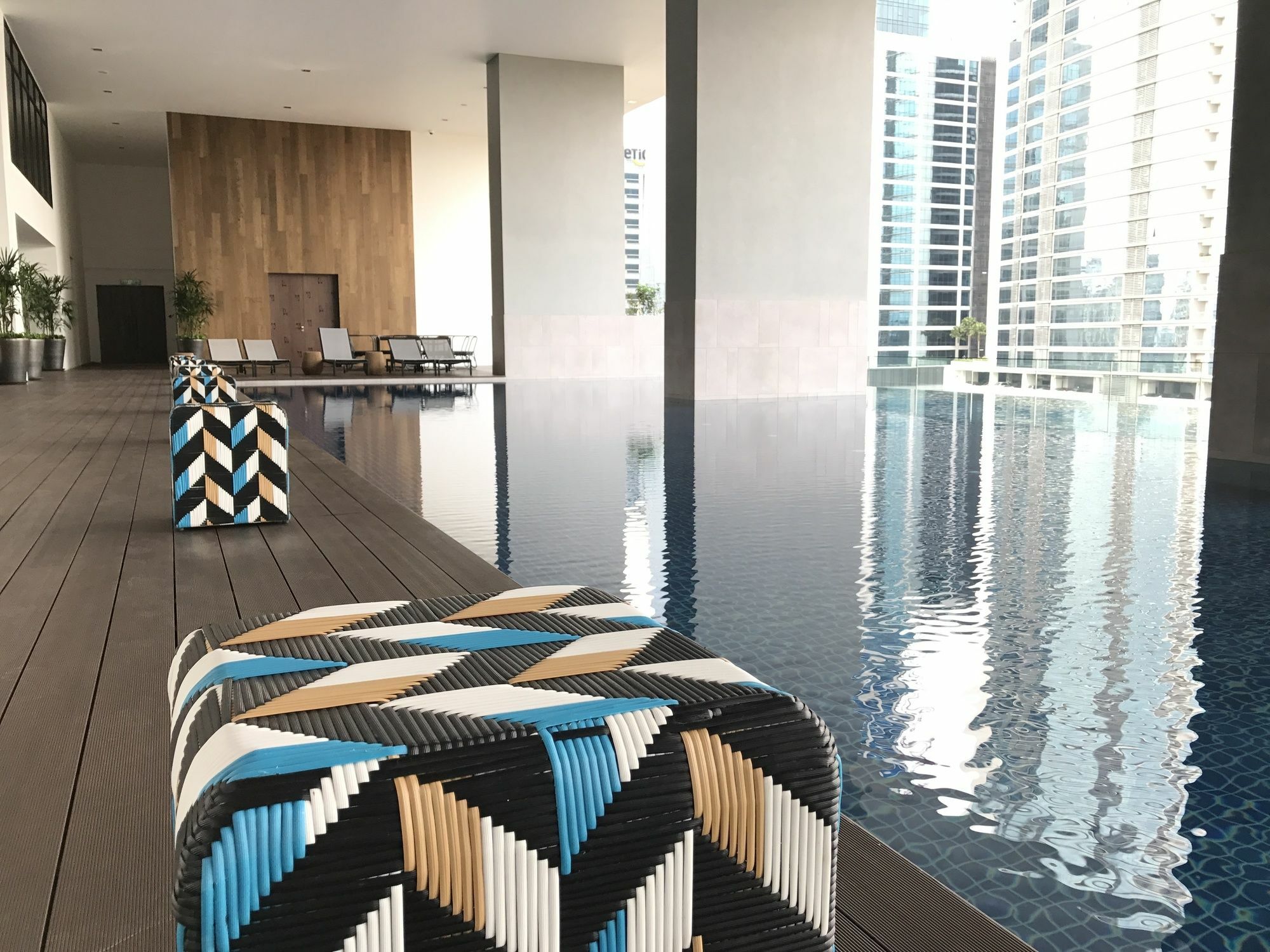 Alila Bangsar Kuala Lumpur Hotel Buitenkant foto The Sky Pool at The Landmark