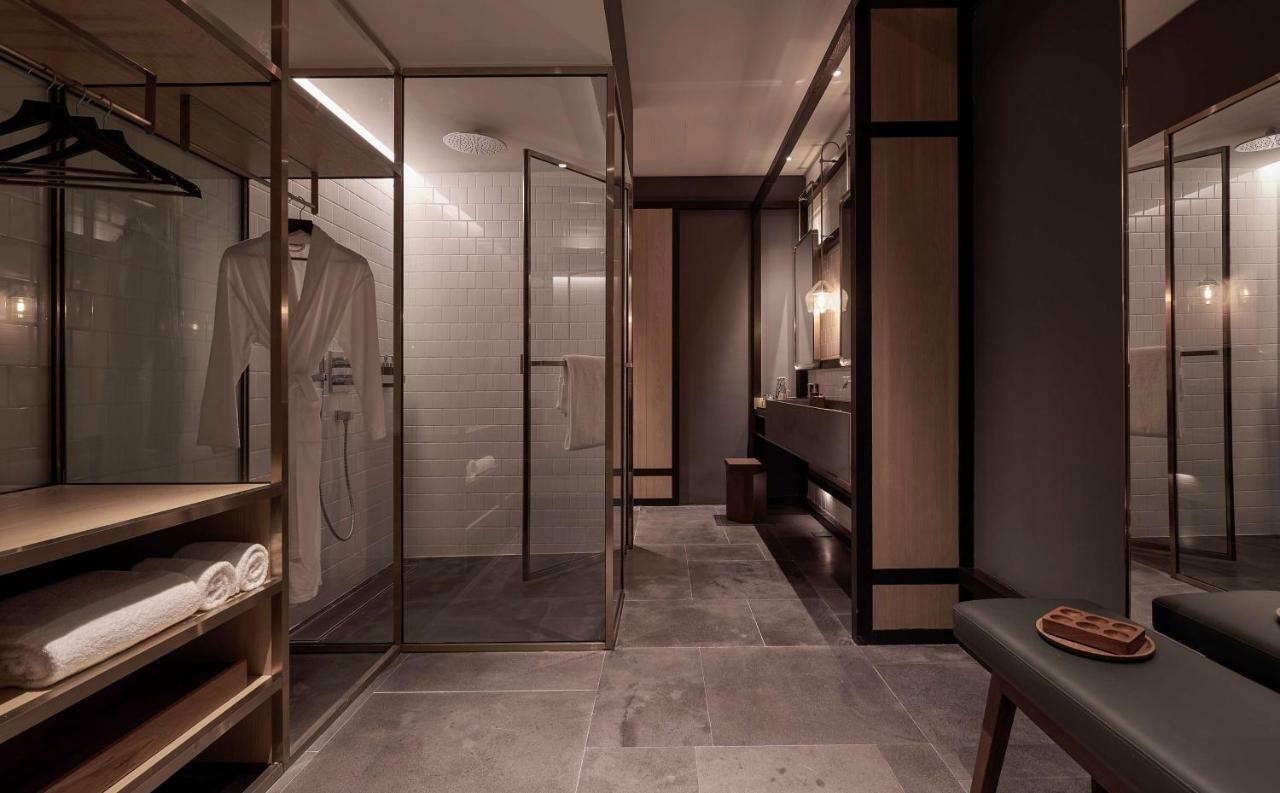 Alila Bangsar Kuala Lumpur Hotel Buitenkant foto Bathroom